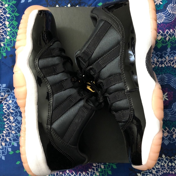 Jordan 11s